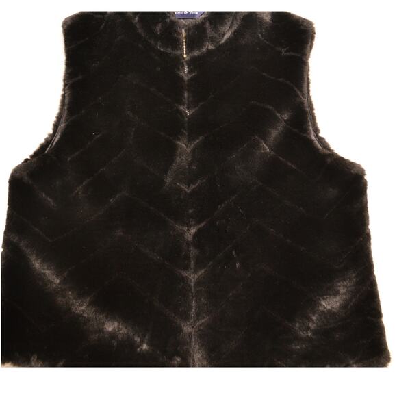 Preston & York Women’s Black Faux Fur Zip Vest Size L Soft Plush Winter Layer - Picture 4 of 8
